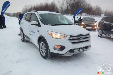 Les VUS Ford Escape qui ont également servi au lancement du X -Ice Snow.